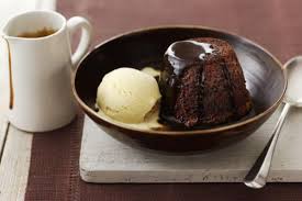 Pudding Inggris: Sejarah, Resep, dan Pesona Dessert Klasik Negeri Monarki